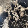 Couchtisch aus versteinertem Holz